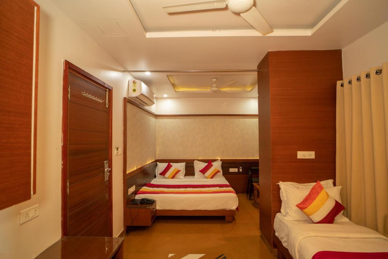 Uddhav Vilas A Family Hotel Udajpur Exteriér fotografie