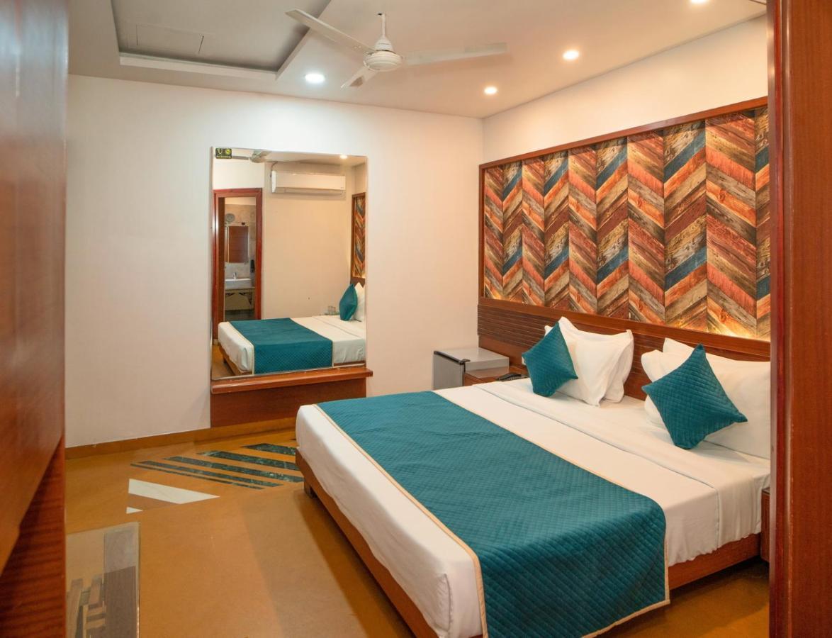 Uddhav Vilas A Family Hotel Udajpur Exteriér fotografie