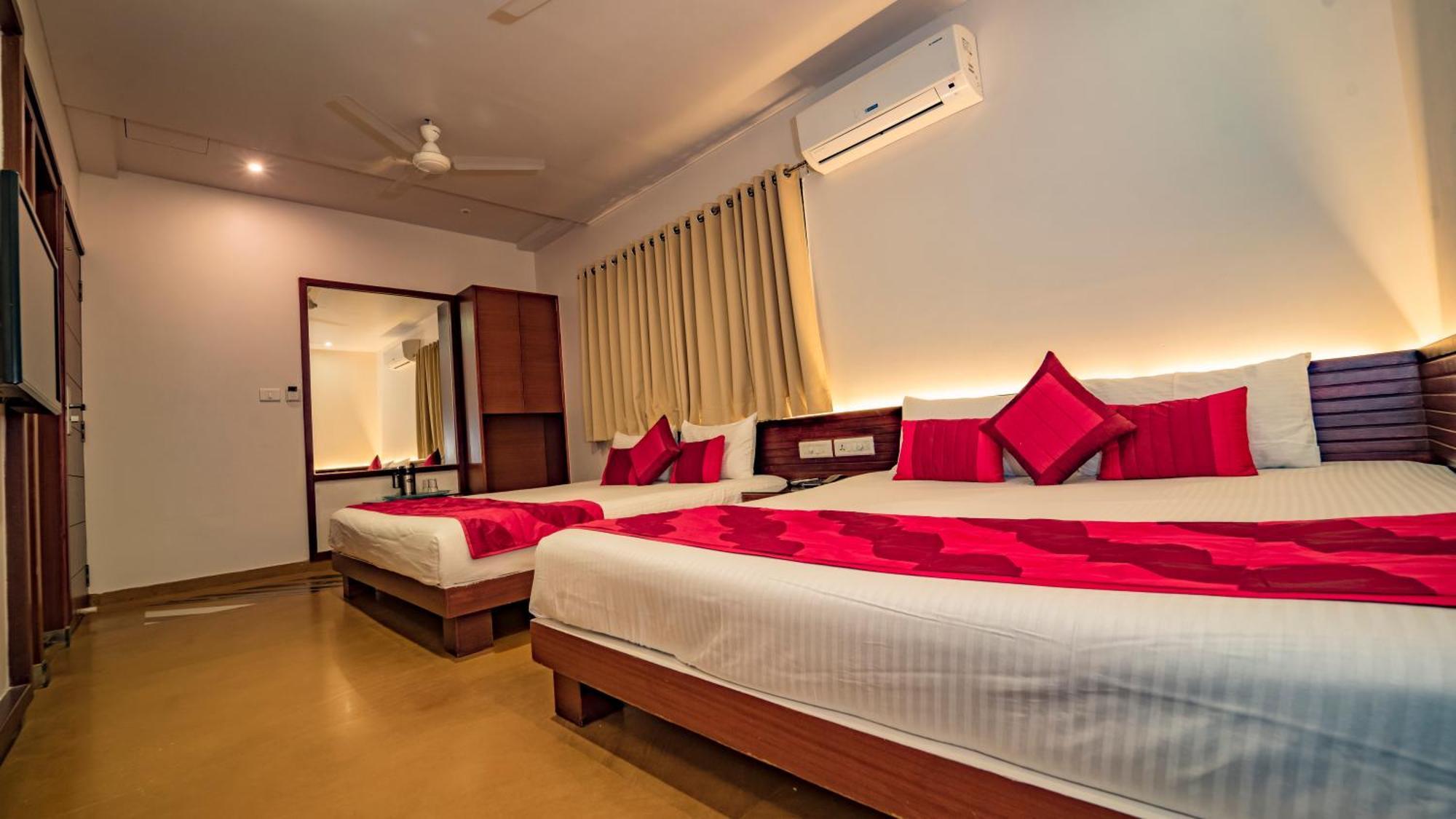 Uddhav Vilas A Family Hotel Udajpur Exteriér fotografie