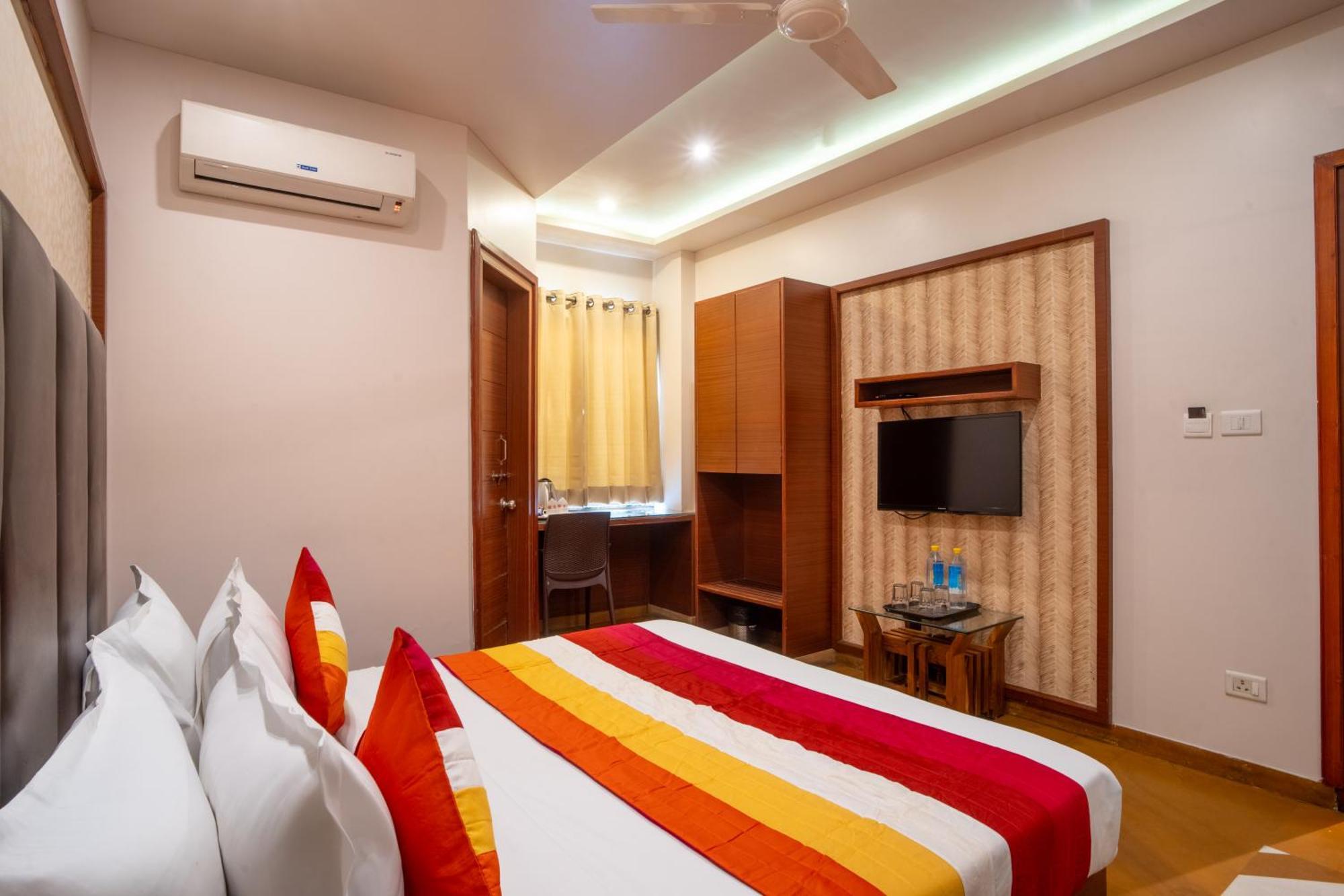 Uddhav Vilas A Family Hotel Udajpur Exteriér fotografie