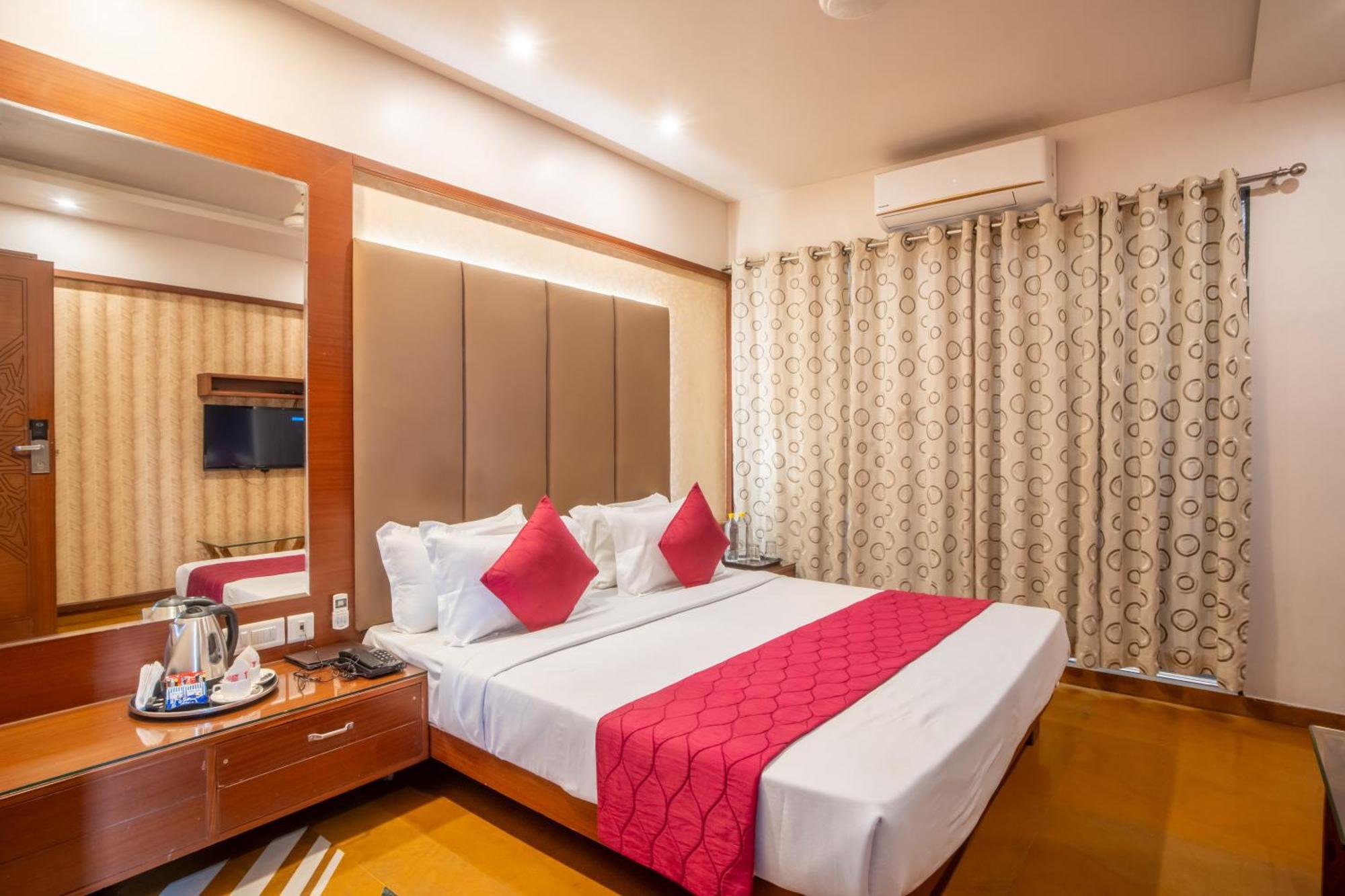 Uddhav Vilas A Family Hotel Udajpur Exteriér fotografie