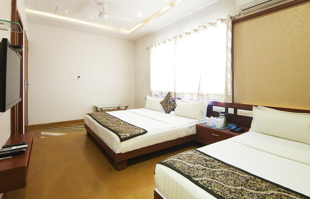 Uddhav Vilas A Family Hotel Udajpur Exteriér fotografie